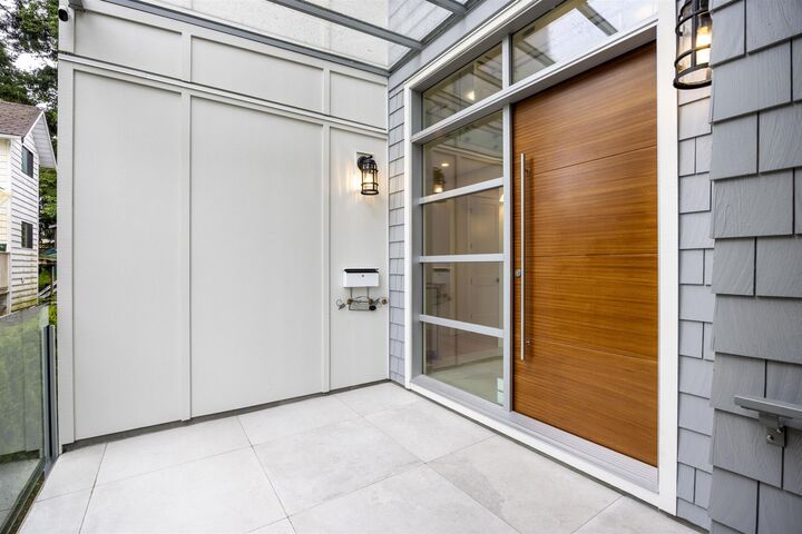 Property Photo: 1245 Kent Street BC V4B 4T6