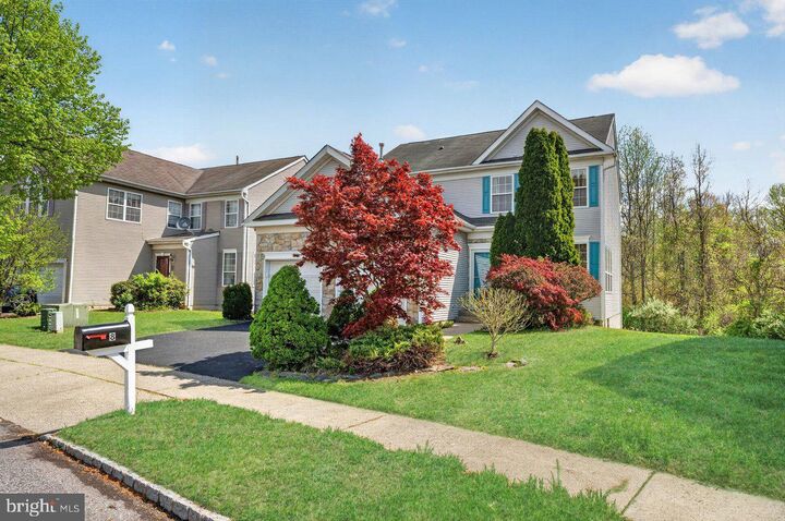 Property Photo:  8 Fountayne Lane  NJ 08648 