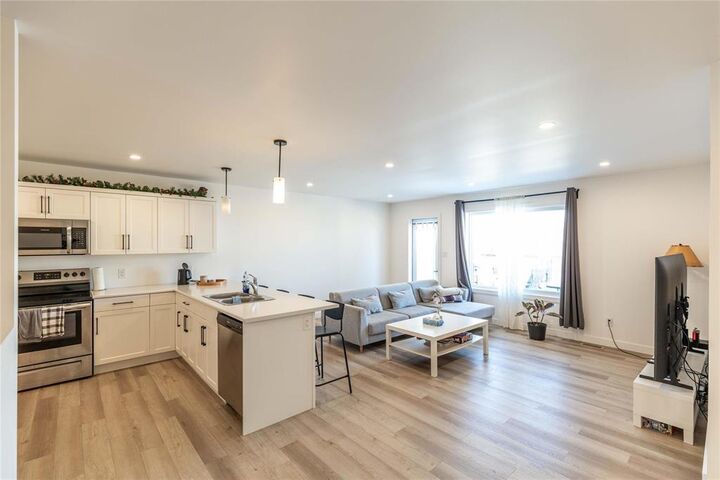 Property Photo:  32 Fourth Street North  MB R0A 0V2 