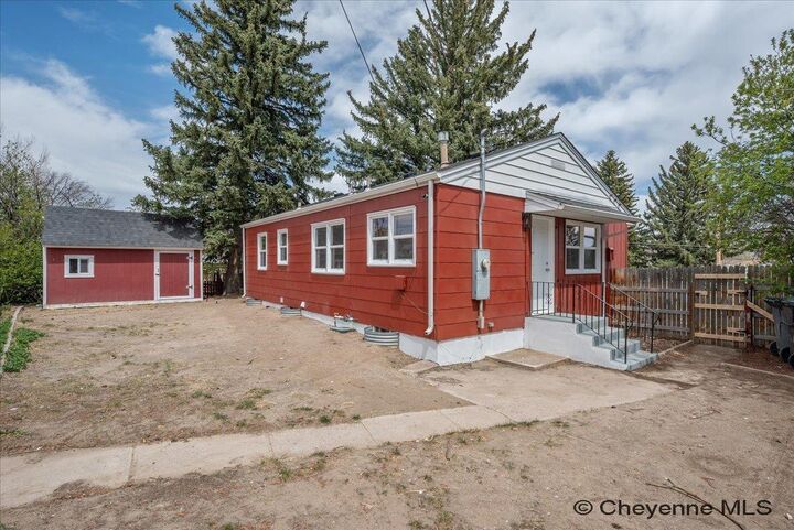 Property Photo:  2925 Holly Ct  WY 82001 