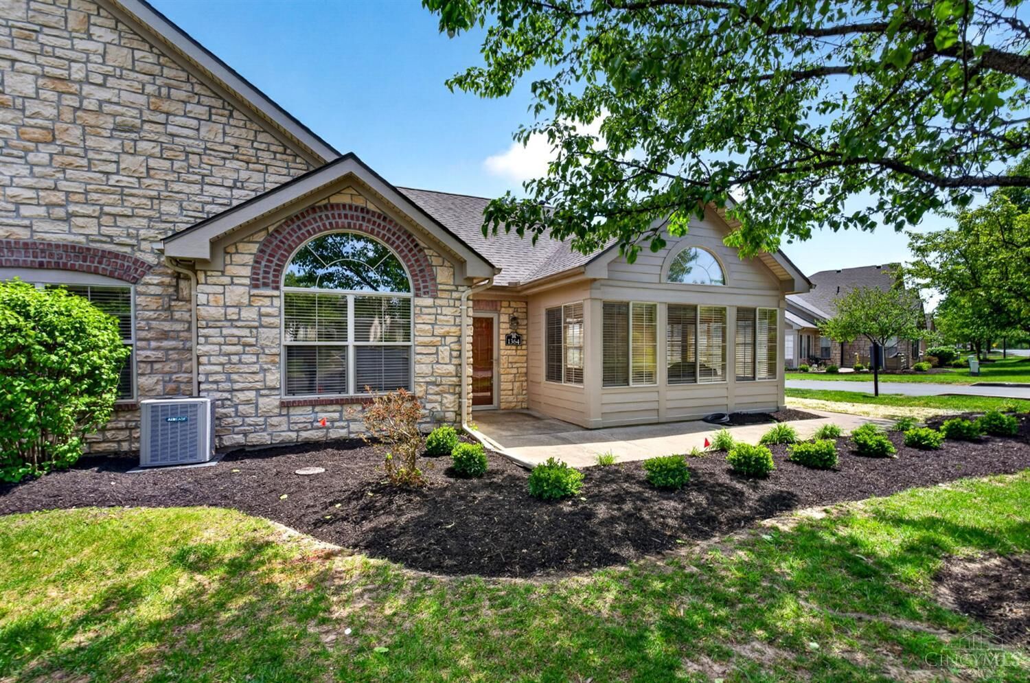 Property Photo:  1364 Cotswold Lane  OH 45013 