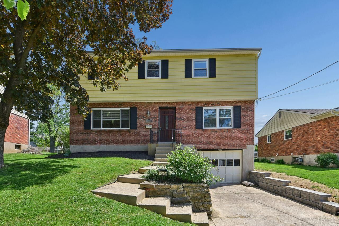 Property Photo:  10660 Bridlepath Lane  OH 45241 