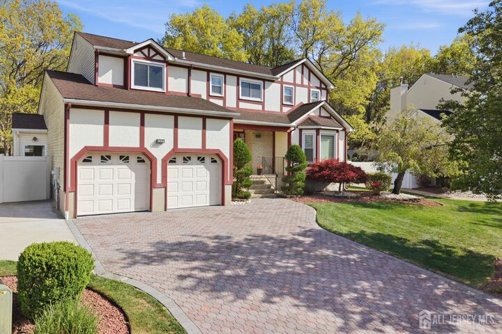 Property Photo:  43 Scarlet Drive  NJ 08859 