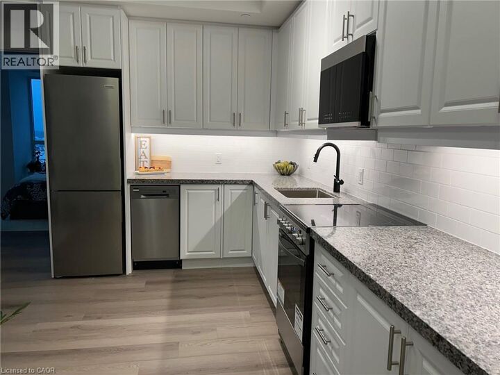 Property Photo: 2333 Khalsa Gate 703 ON L7M 0X7