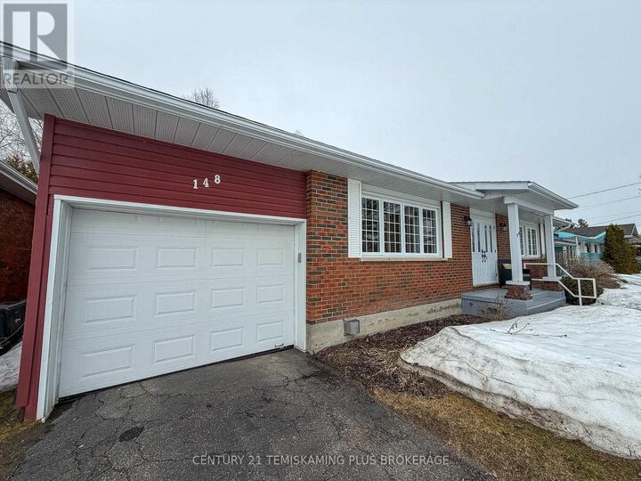 Property Photo:  148 Jaffray Street  ON P0J 1P0 