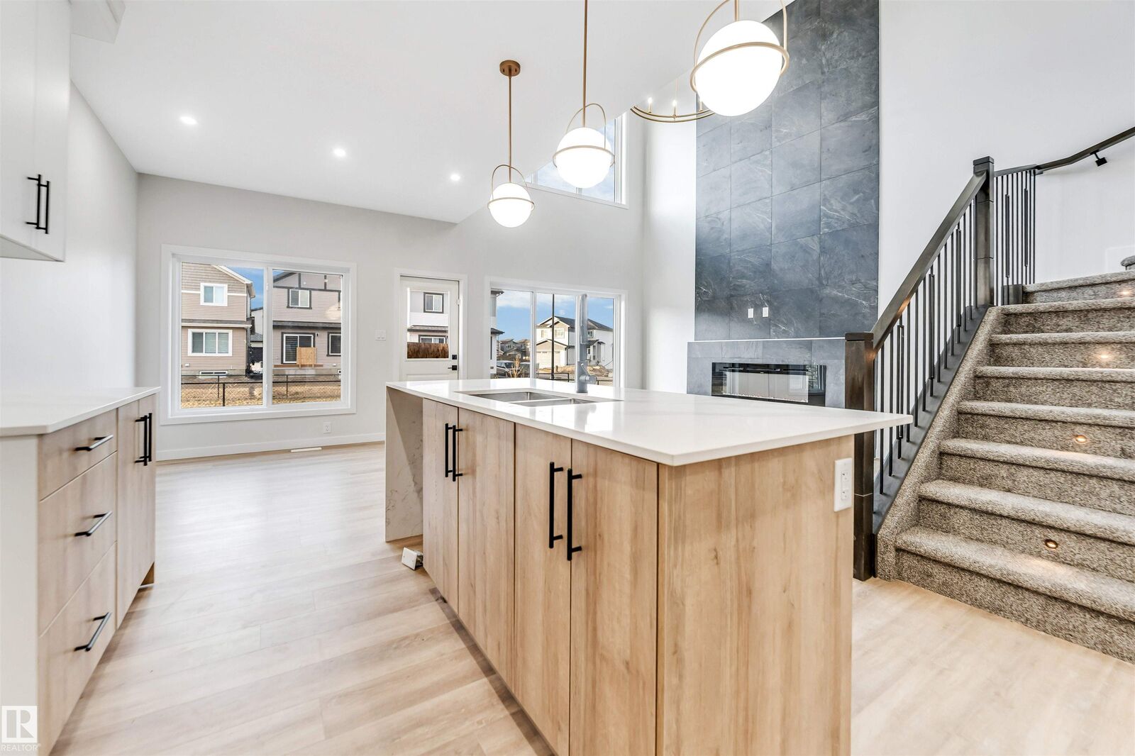 Property Photo:  8712 181 Avenue NW  AB T5Z 0E3 