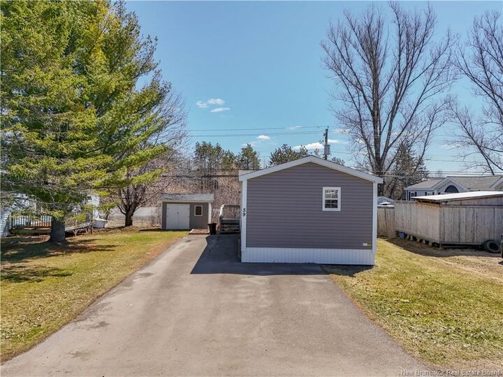 Property Photo:  59 Hedgeview Drive  NB E3B 6R7 