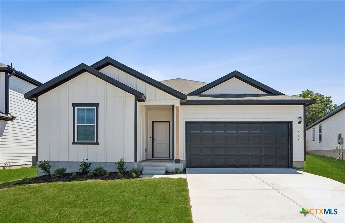 Property Photo:  1585 Sky Vista Drive  TX 76513 