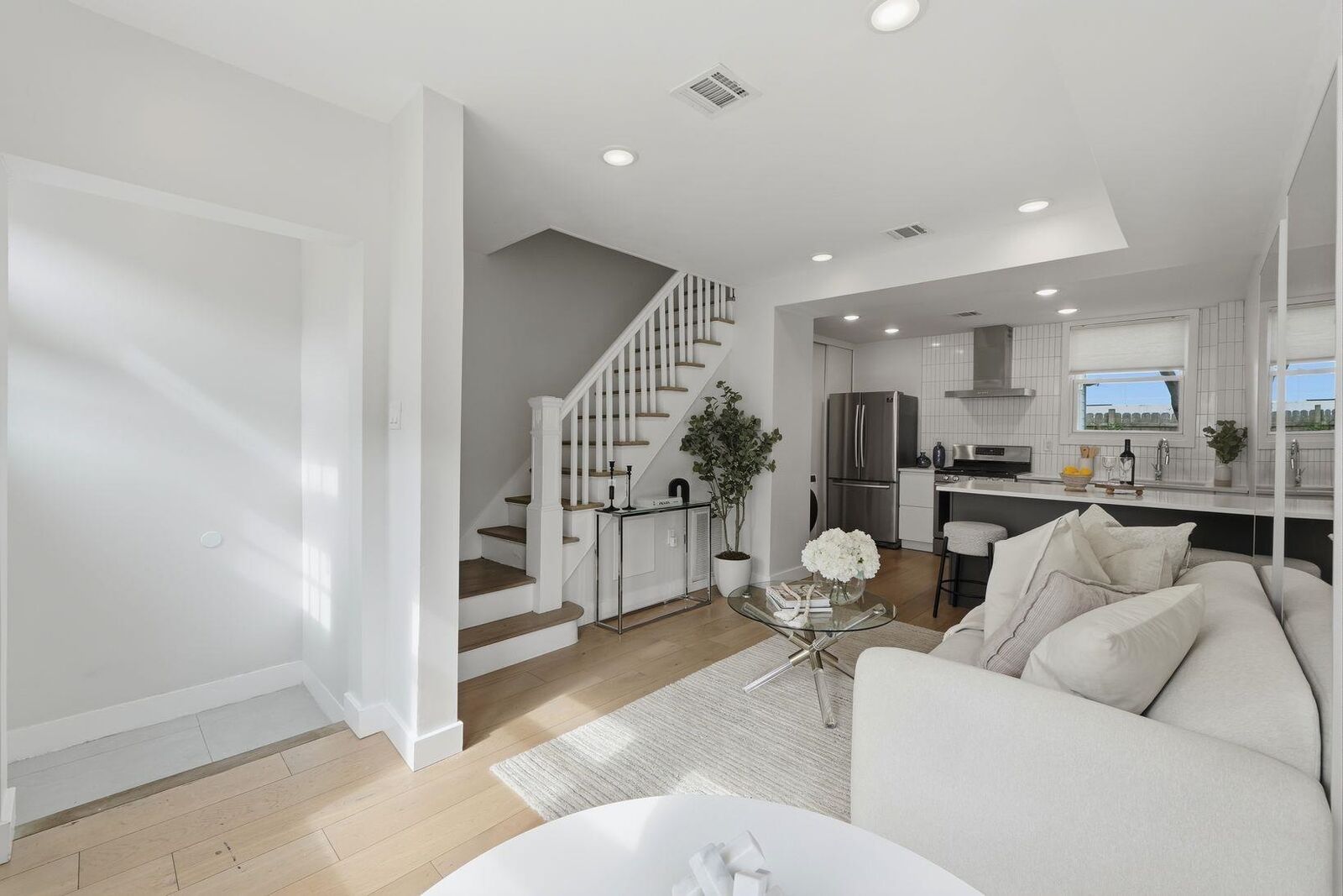 Property Photo:  77 Congress St 3  NJ 07307 