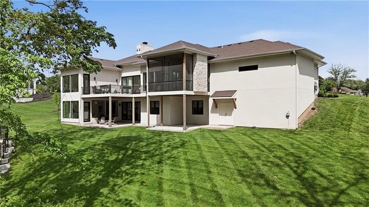 Property Photo: 7300 NW Pampas Lane MO 64152