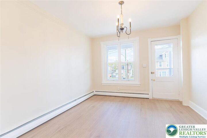Property Photo:  69 W Union Boulevard  PA 18018 