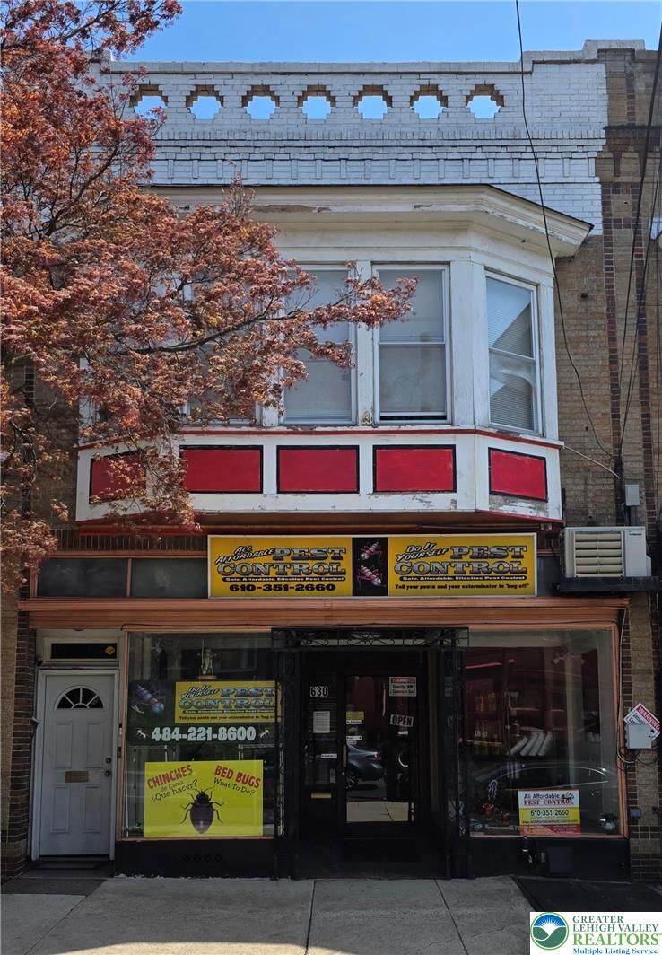 Property Photo:  630 Hanover Avenue  PA 18109 