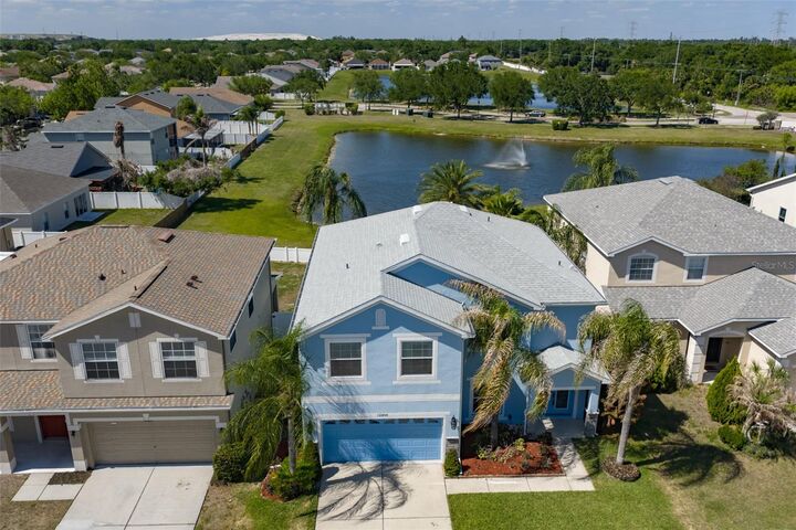 Property Photo:  12206 Citrus Leaf Drive  FL 33534 