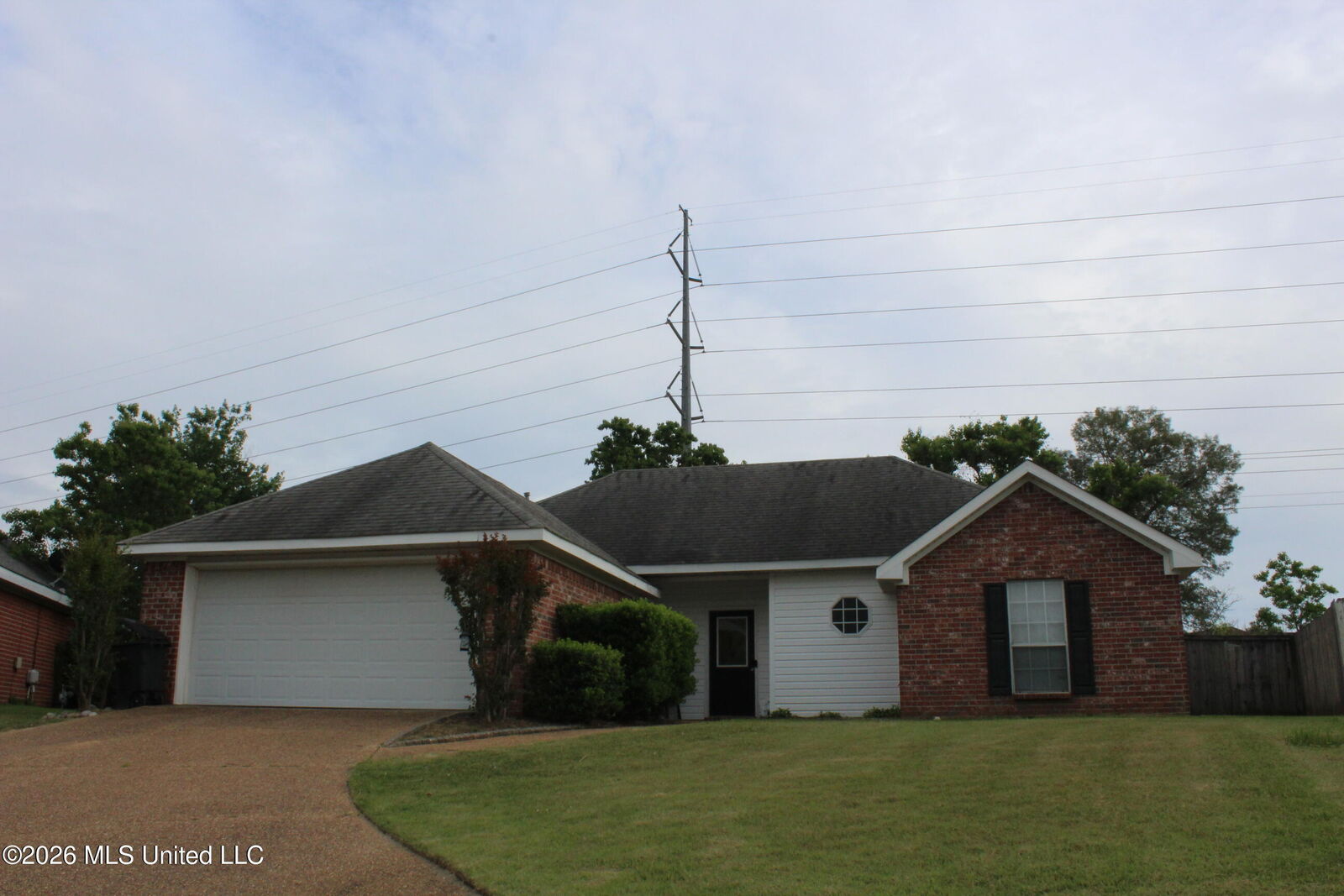 Property Photo:  1010 Riverwood Cove  MS 39208 