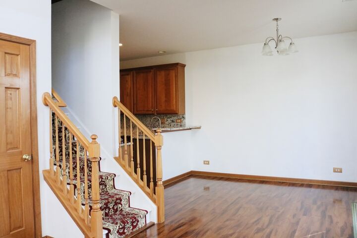 Property Photo:  2598 Hillsboro Boulevard  IL 60503 