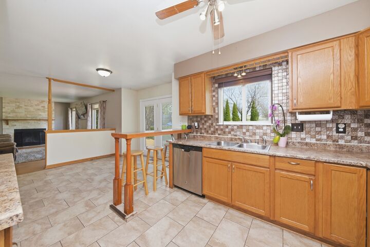 Property Photo:  13661 S Jersey Court  IL 60544 