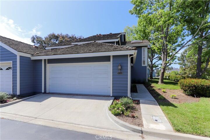 Property Photo:  551 Milton Court 101  CA 90803 