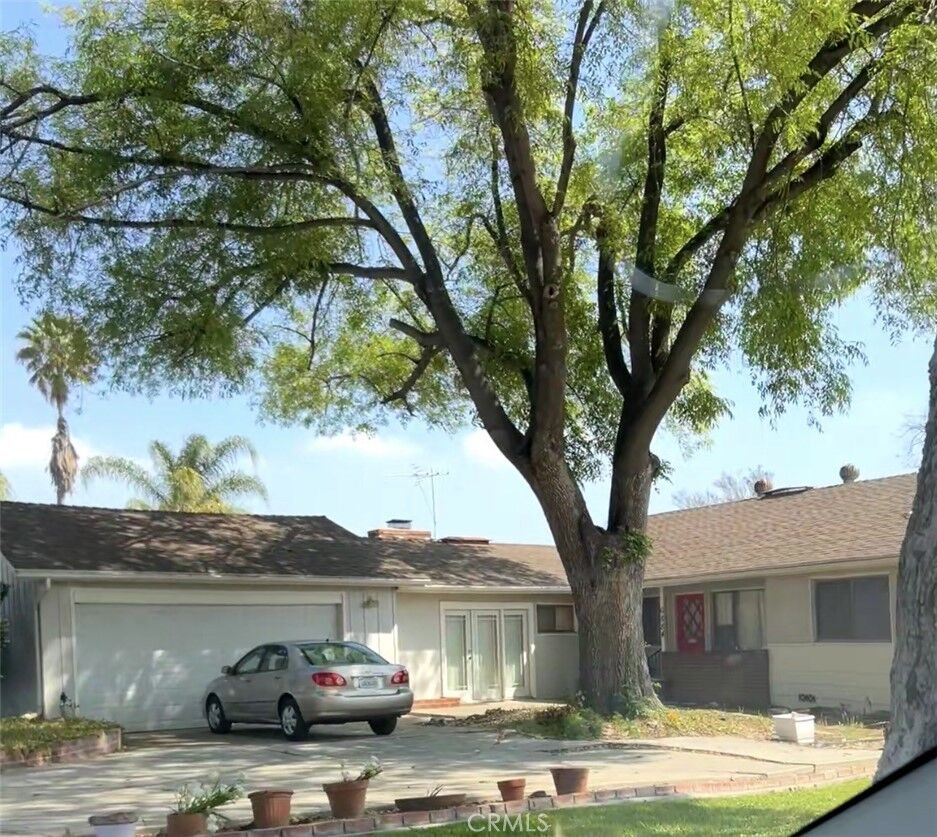 Property Photo: 6884 Arbor CA 92504