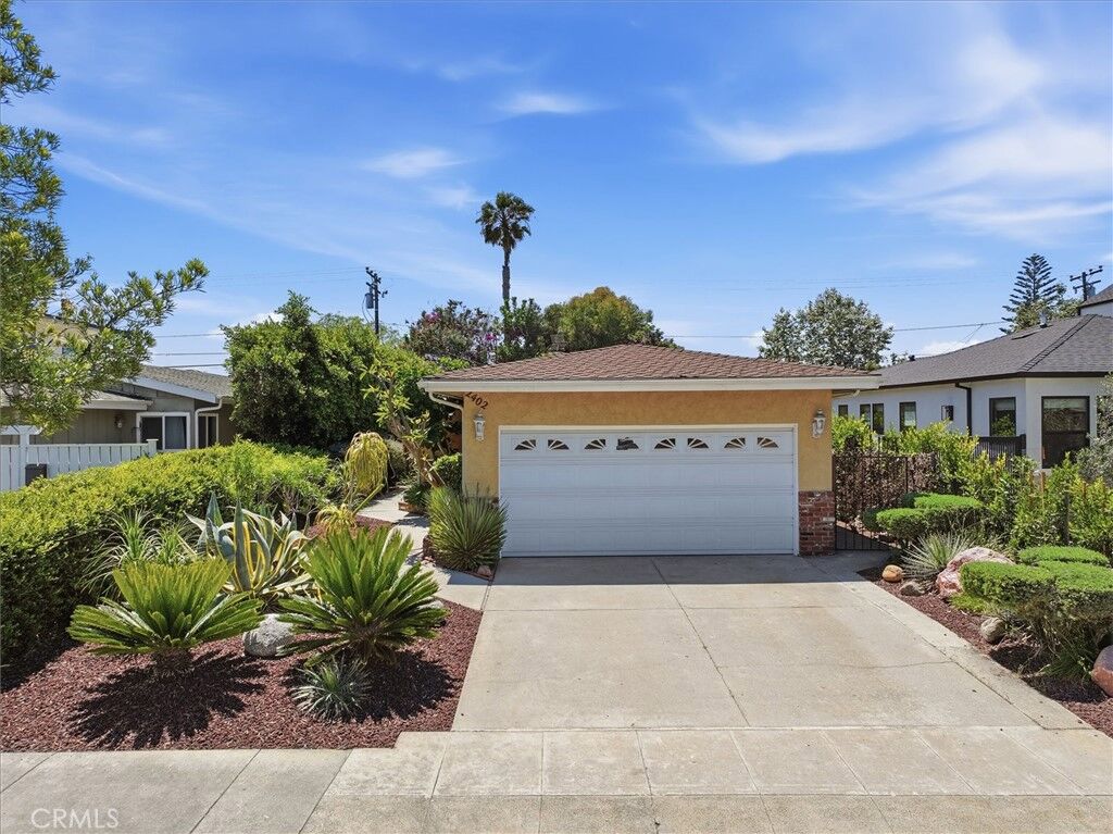 Property Photo:  2402 30th Street  CA 90405 