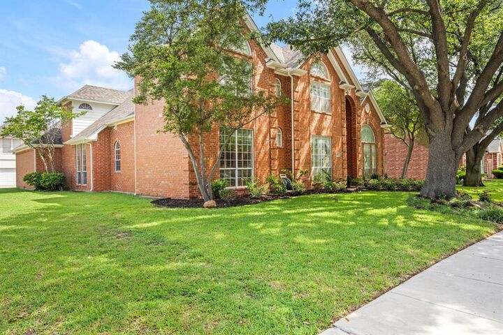 Property Photo:  5621 Lindsey Drive  TX 75093 