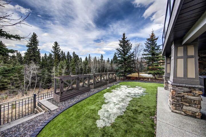 Property Photo:  2626 Evercreek Bluffs Way SW  AB T2Y 4V7 