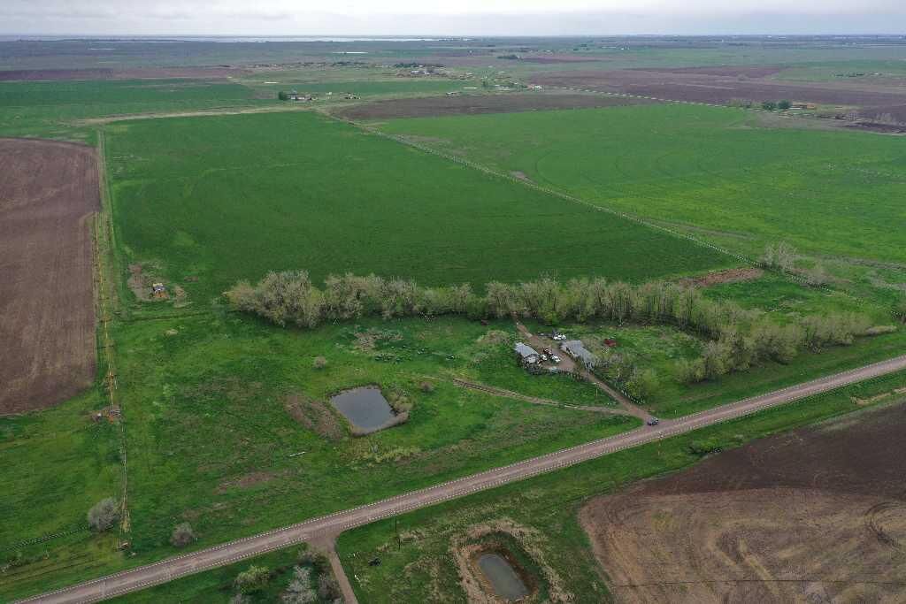 Property Photo: 173030 Hwy 875 AB T0J 3K0