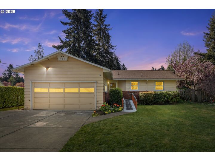 Property Photo:  14220 NE San Rafael St  OR 97230 