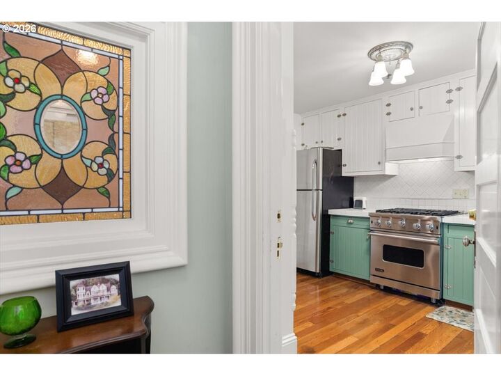 Property Photo:  1931 SW 14th Ave 3  OR 97201 