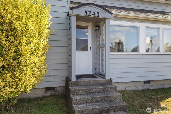 Property Photo:  5241 S M Street A-B  WA 98408 