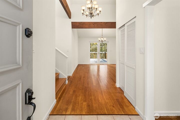 Property Photo:  14236  95th Avenue NE  WA 98034 