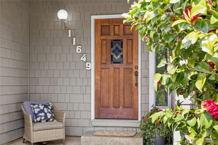 Property Photo:  11649 NE Sunset Loop  WA 98110 