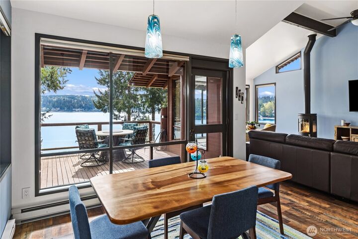 Property Photo:  41  North Bay Lane 5  WA 98365 
