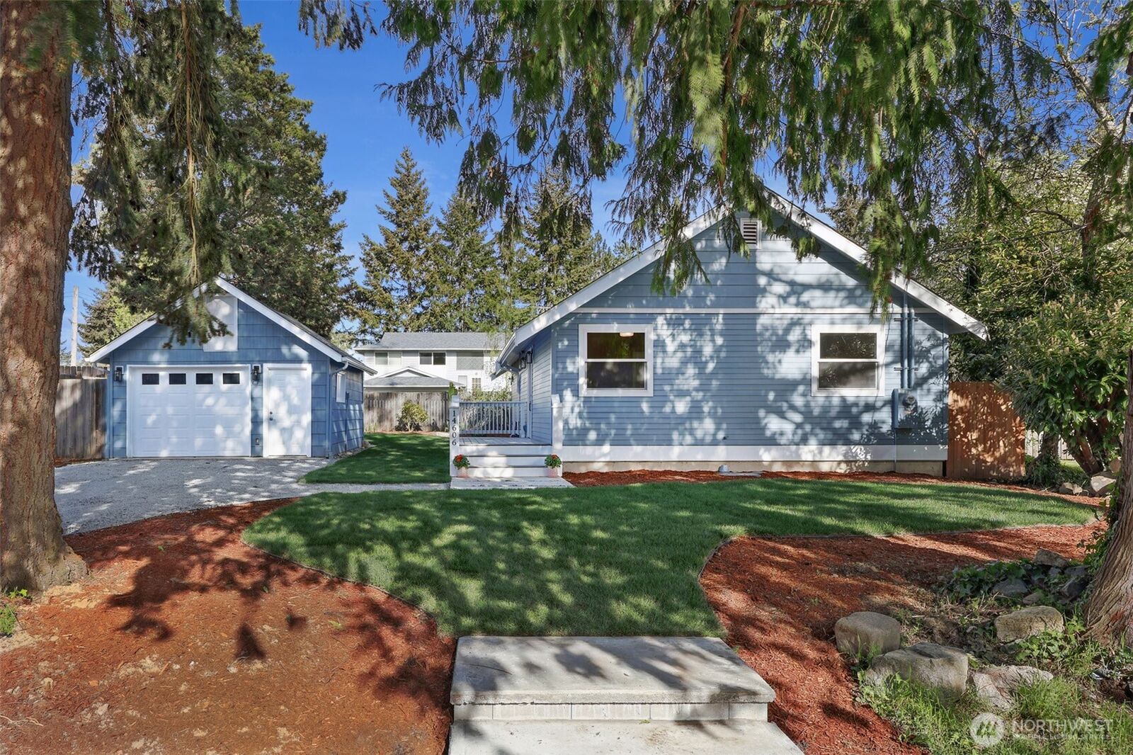 Property Photo:  14606  16th Avenue SW  WA 98166 