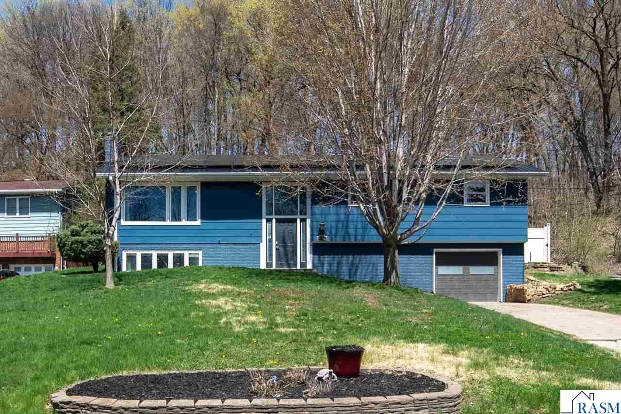 Property Photo:  492 Marvin Boulevard  MN 56003 