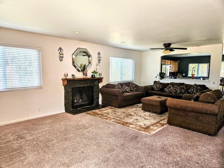 Property Photo:  1105 E Olive Avenue  CA 93436 