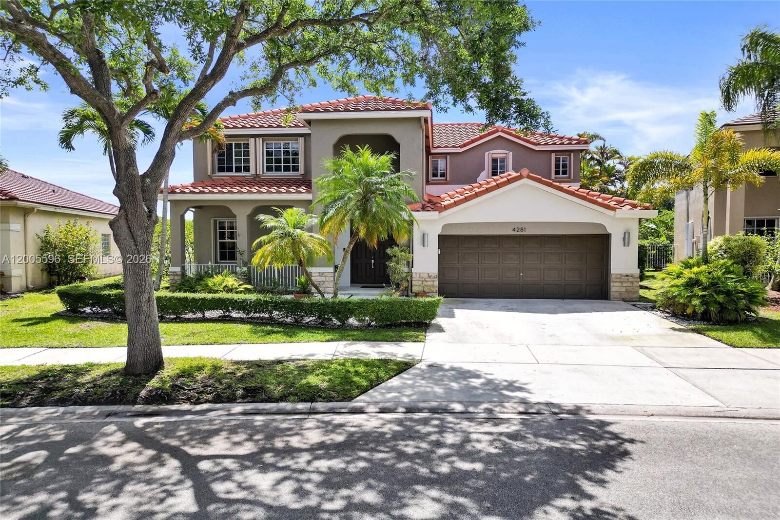 Property Photo:  4281 Laurel Ridge Cir  FL 33331 