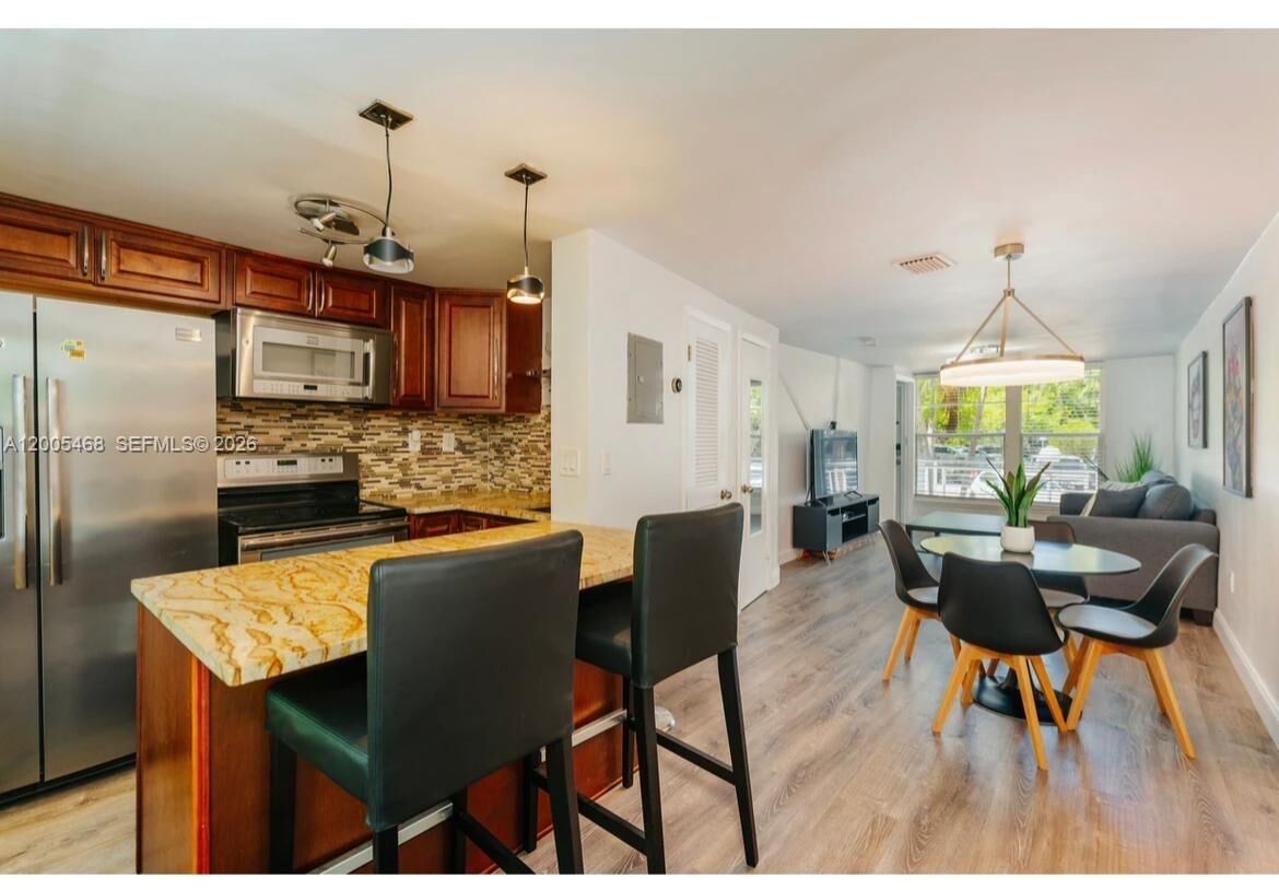 Property Photo:  6865 Bay Dr 7  FL 33141 