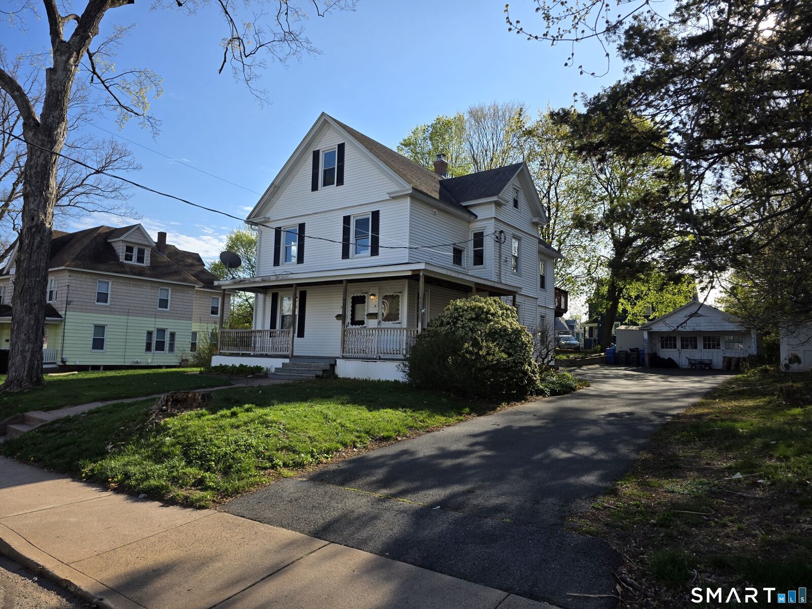 Property Photo:  52 Hamlin Street  CT 06040 