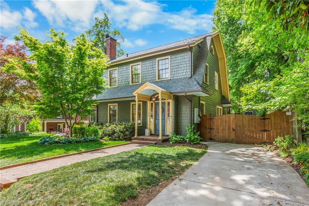 Property Photo:  1700 Lynwood Avenue  NC 27104 