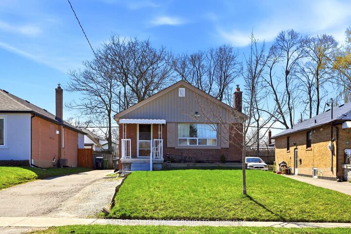 Photo de la propriété:  10 Garthwood Drive  ON M1K 2J5 