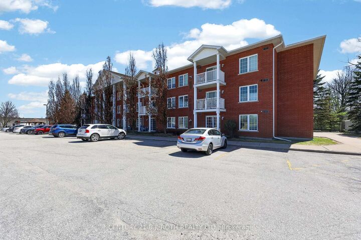 Property Photo: 49 Jacobs Terrace 116 ON L4N 0W4