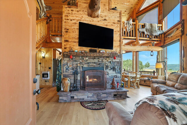 Property Photo:  42 Hide Out  UT 84328 