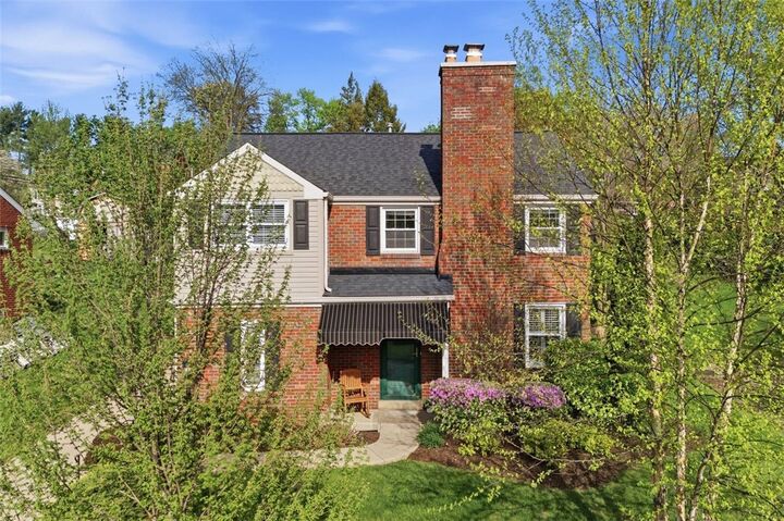 Property Photo:  1816 Vollmer Drive  PA 15116 