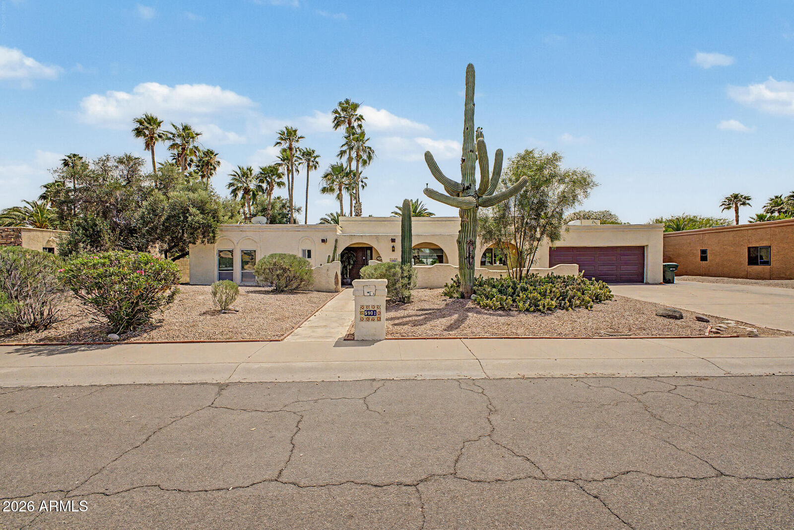 Property Photo:  5901 E Thunderbird Road  AZ 85254 