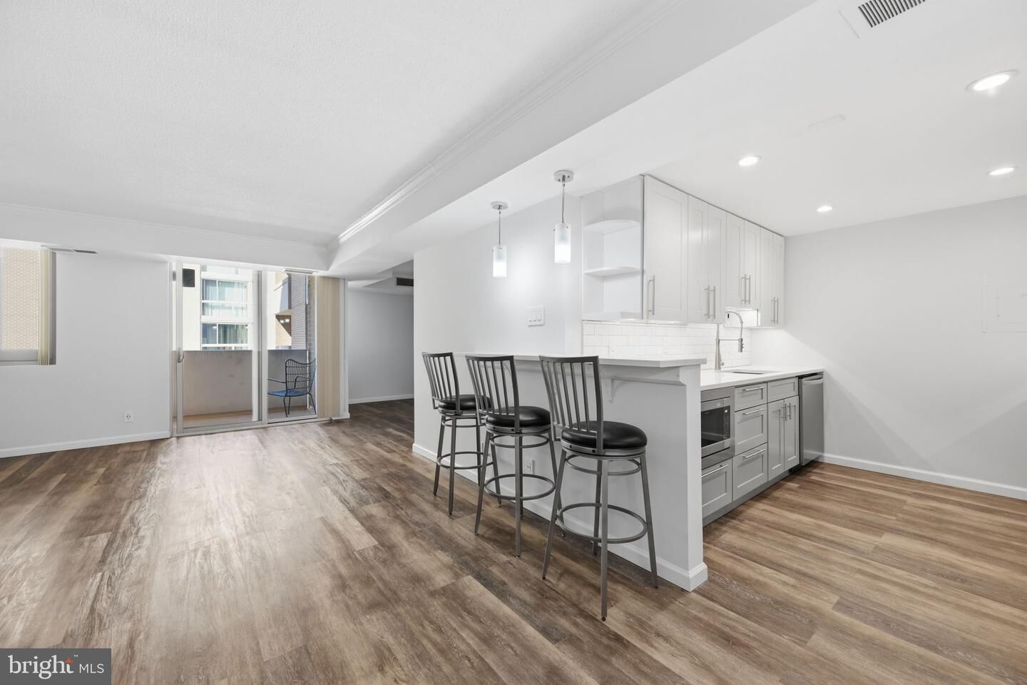 Property Photo: 4601 N Park Avenue 1120-V MD 20815
