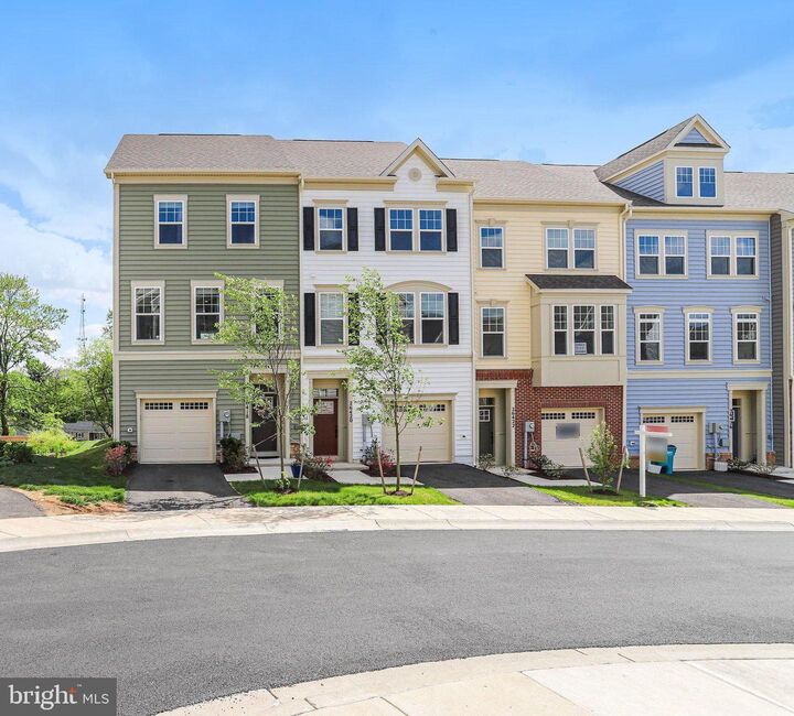 Property Photo:  26418 Sir Jamie Ter  MD 20872 