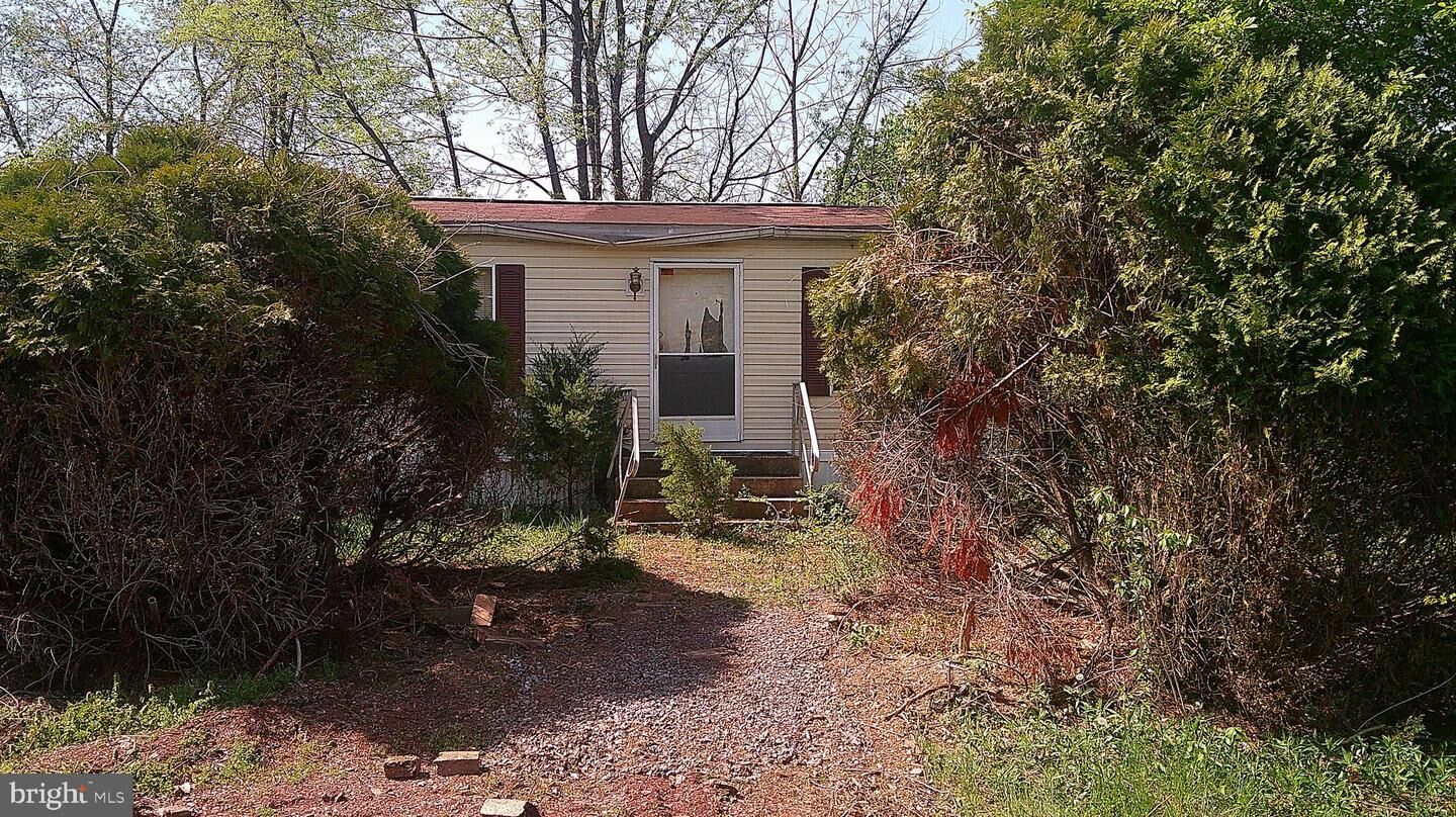 Property Photo:  198 Oak Lane  PA 19506 