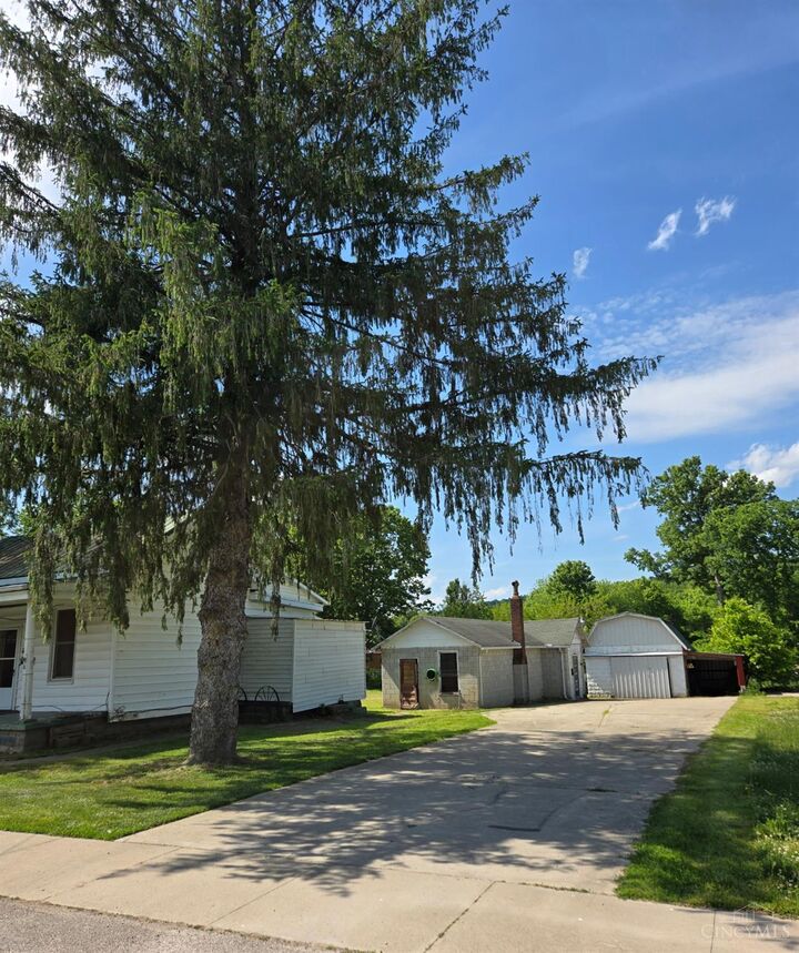 Property Photo:  707 E Second Street  OH 45144 