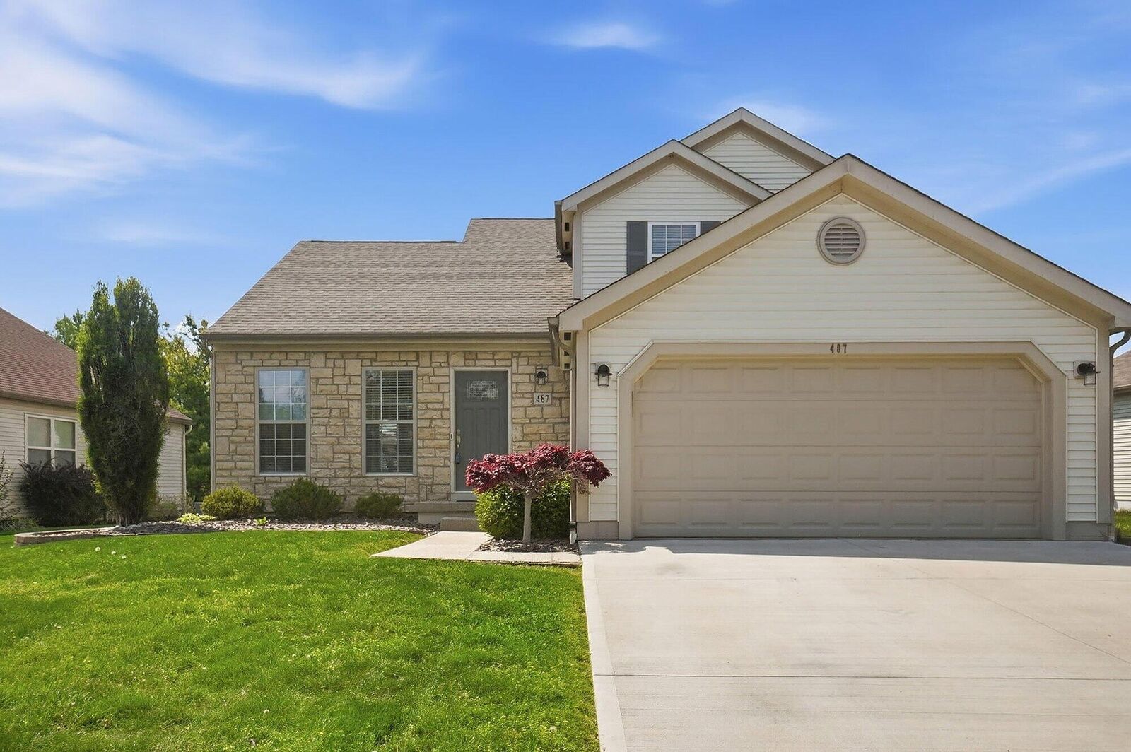 Property Photo:  487 Greenhill Drive  OH 43125 