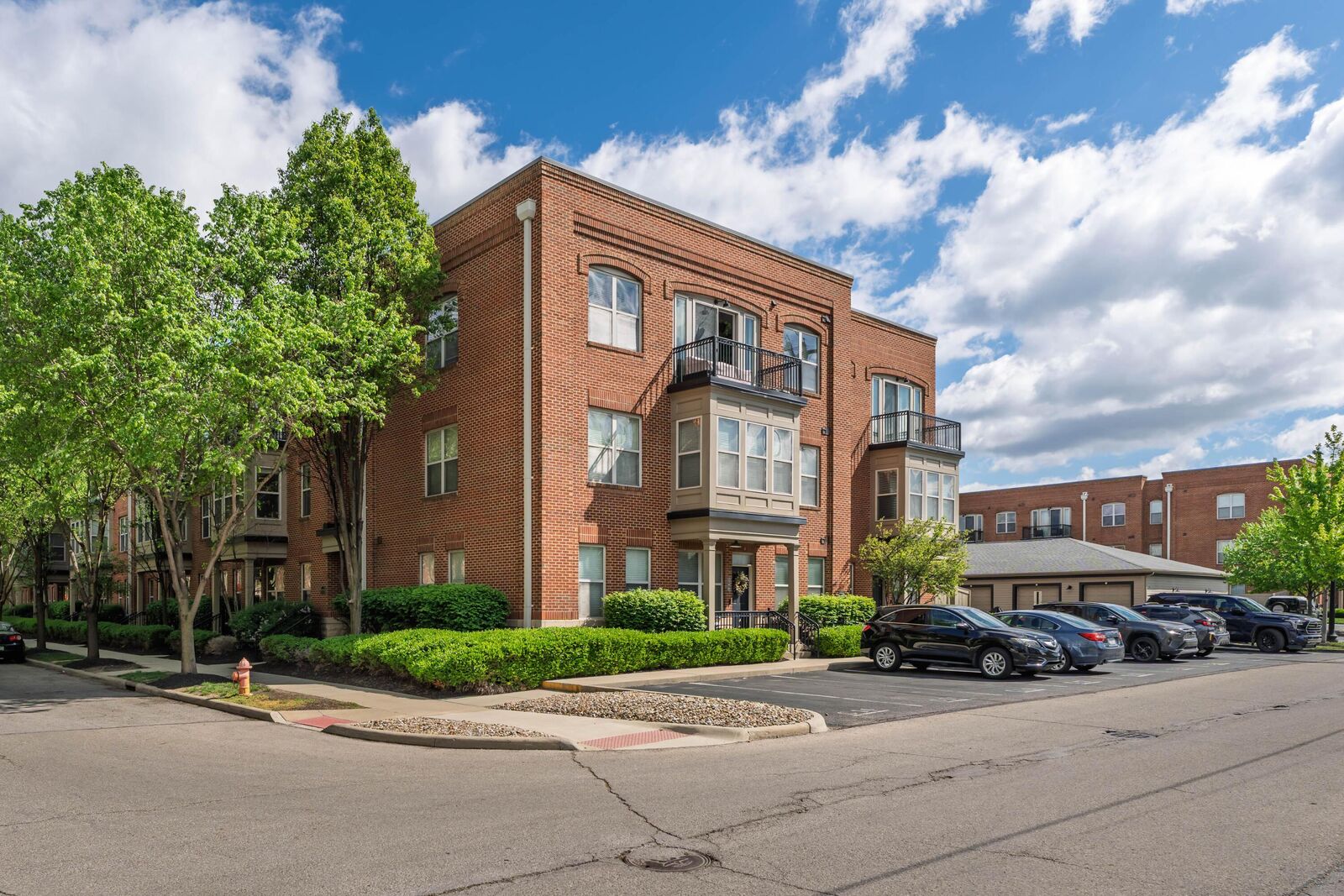 Property Photo:  936 Perry Place  OH 43215 